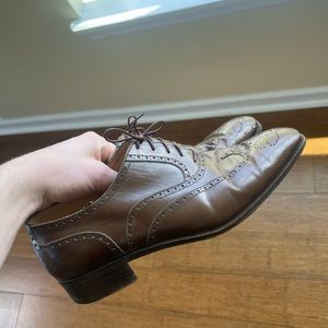 Old style brown Gucci Oxford dress shoes..